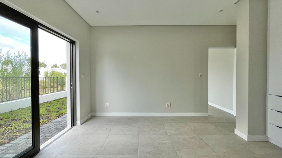 To Let 4 Bedroom Property for Rent in Croydon Gardens Estate Western Cape